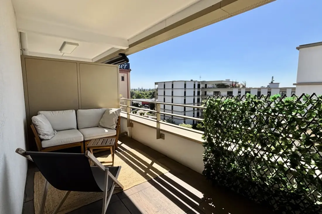 Studio Avec Terrasse Au 6ème étage – Schiltigheim