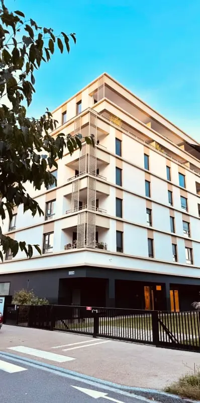 Studio Avec Terrasse Au 6ème étage – Schiltigheim