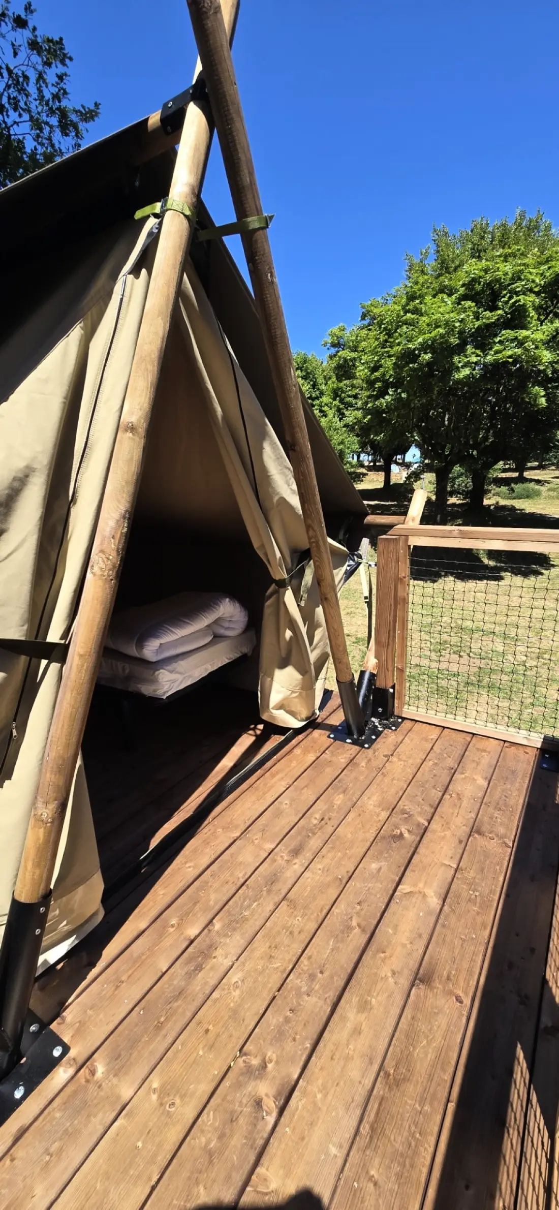 Camping Seasonova Lac de Bournazel 4 étoiles★★★★