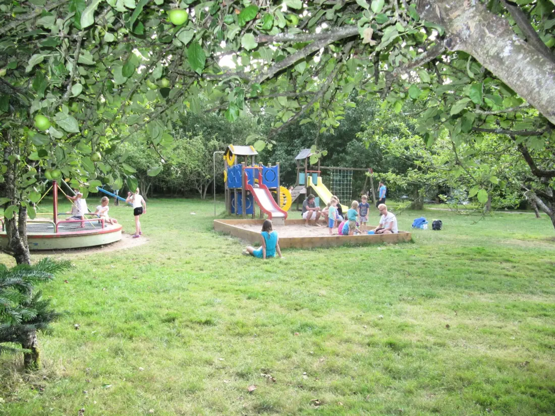 Camping Ferme Pédagogique de Prunay 4 étoiles★★★★