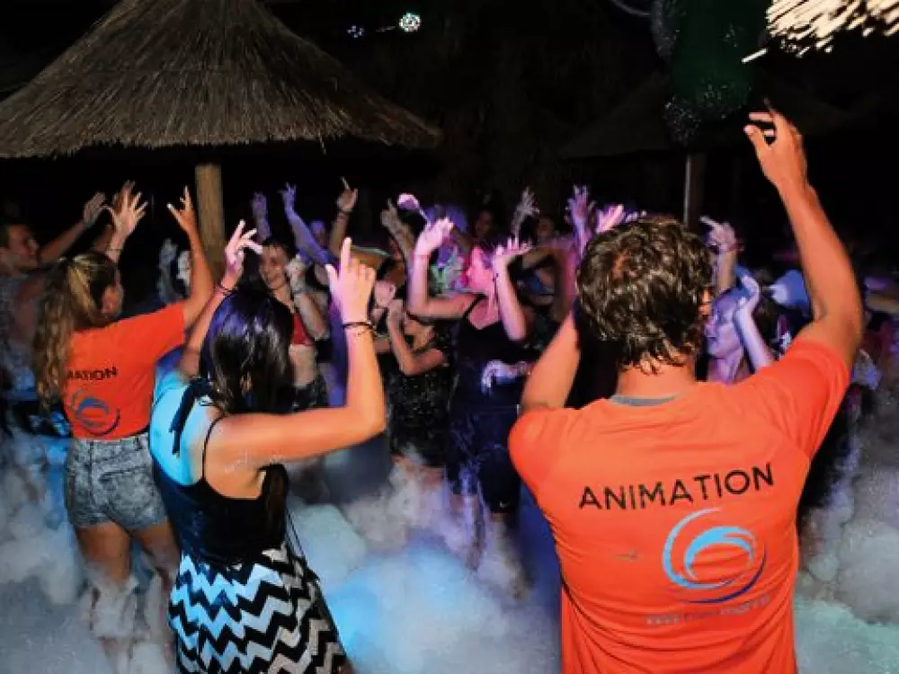 Camping Bleu Marine   4 étoiles★★★★