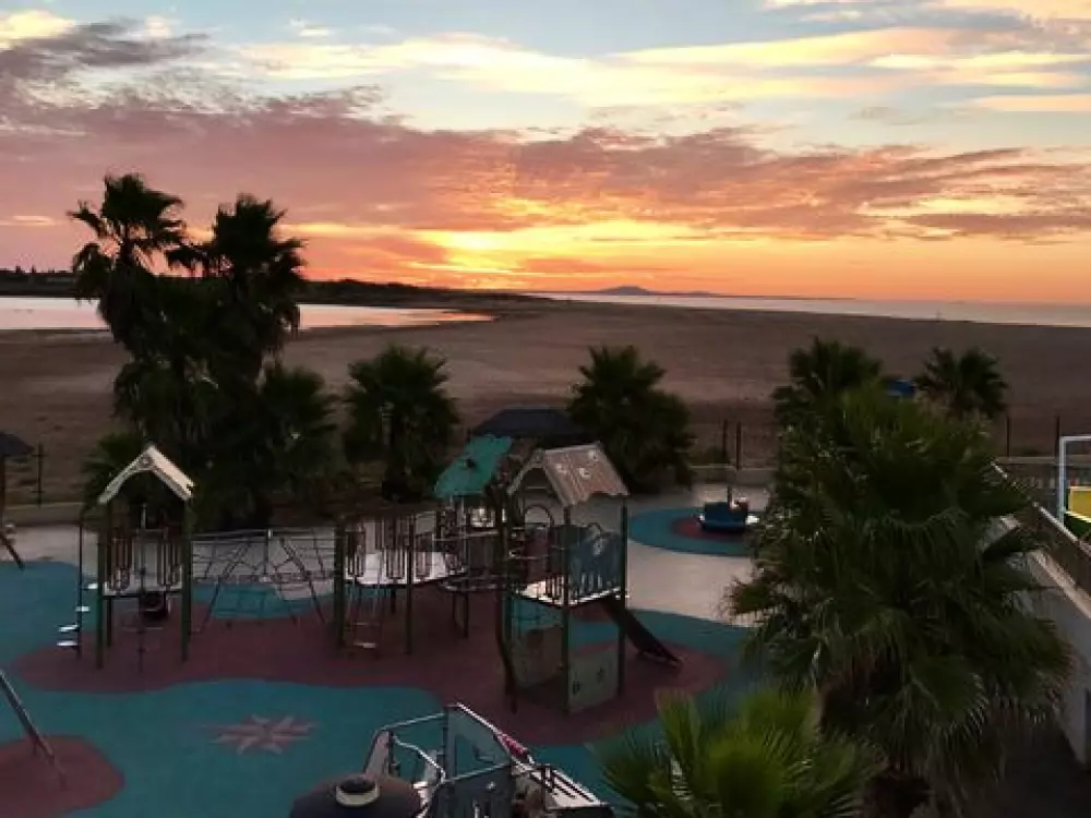 Camping Bleu Marine   4 étoiles★★★★