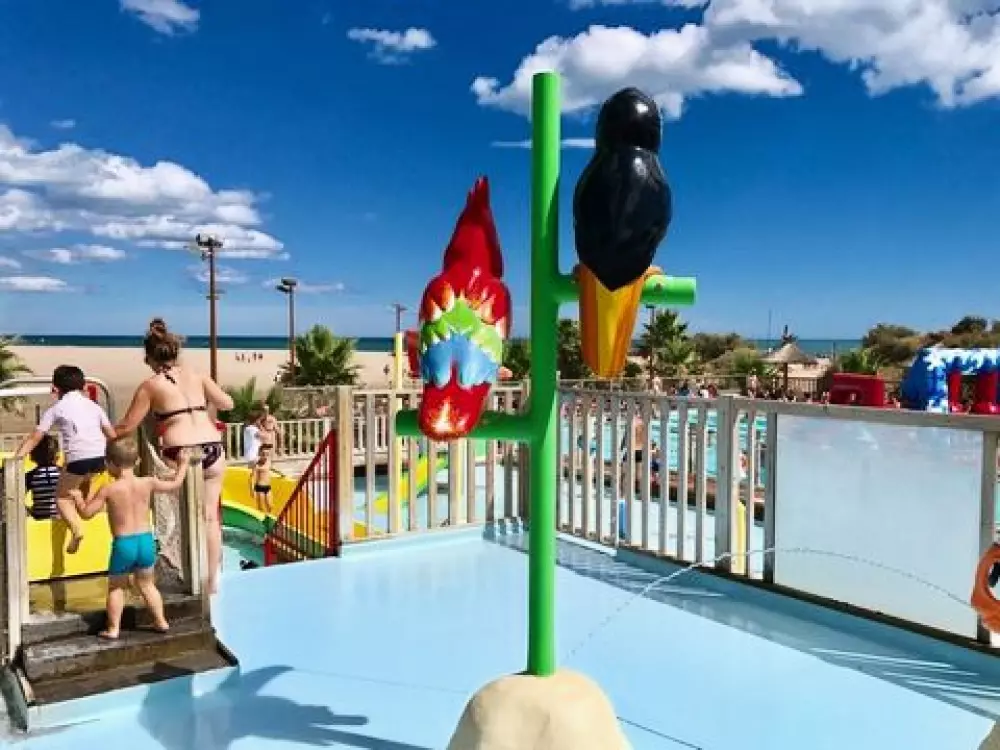 Camping Bleu Marine   4 étoiles★★★★