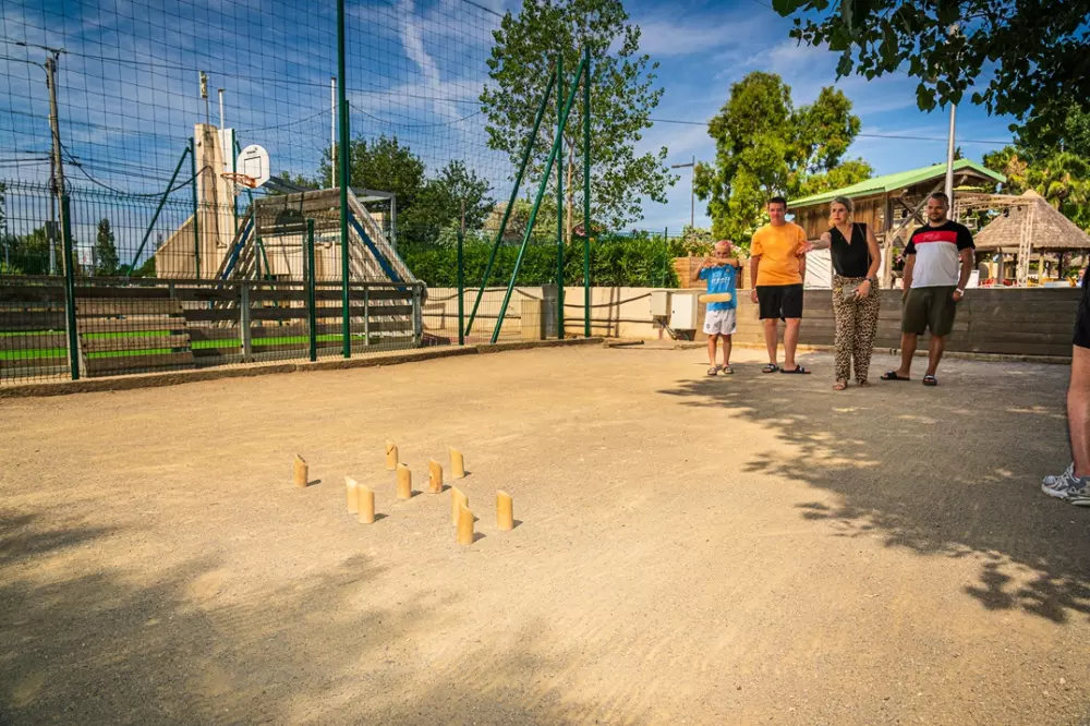 Camping Le Clos Virgile 41 étoiles★