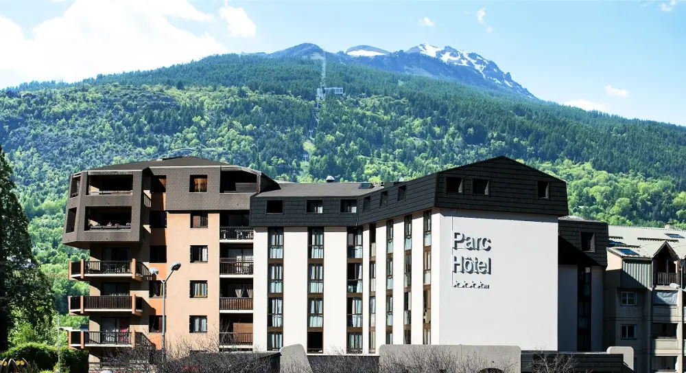SOWELL HÔTELS Le Parc & SPA4 étoiles★★★★