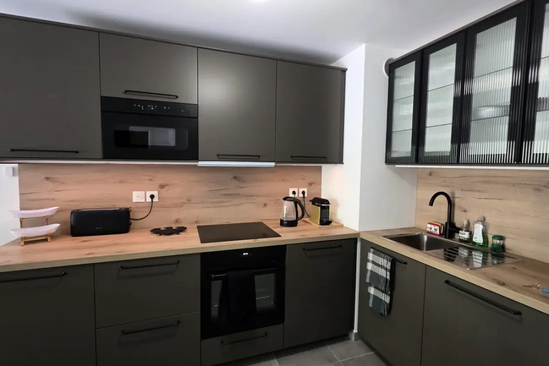 Appart Moderne Avec Balcon Et Garage à Briançon