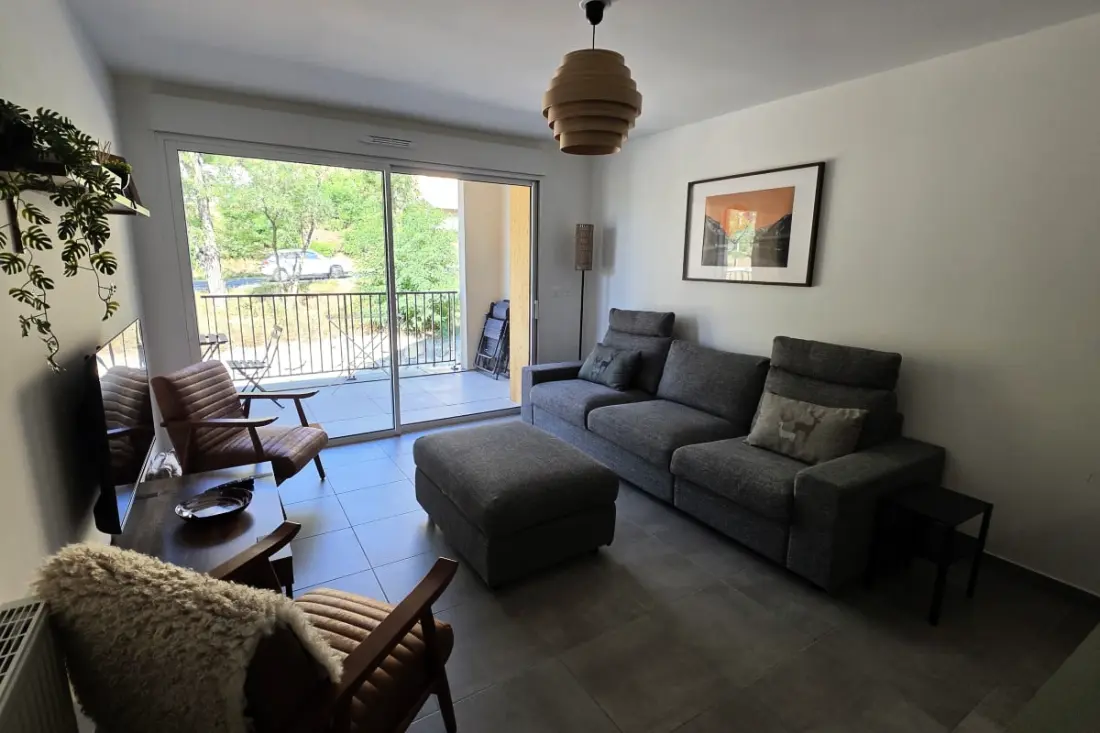 Appart Moderne Avec Balcon Et Garage à Briançon