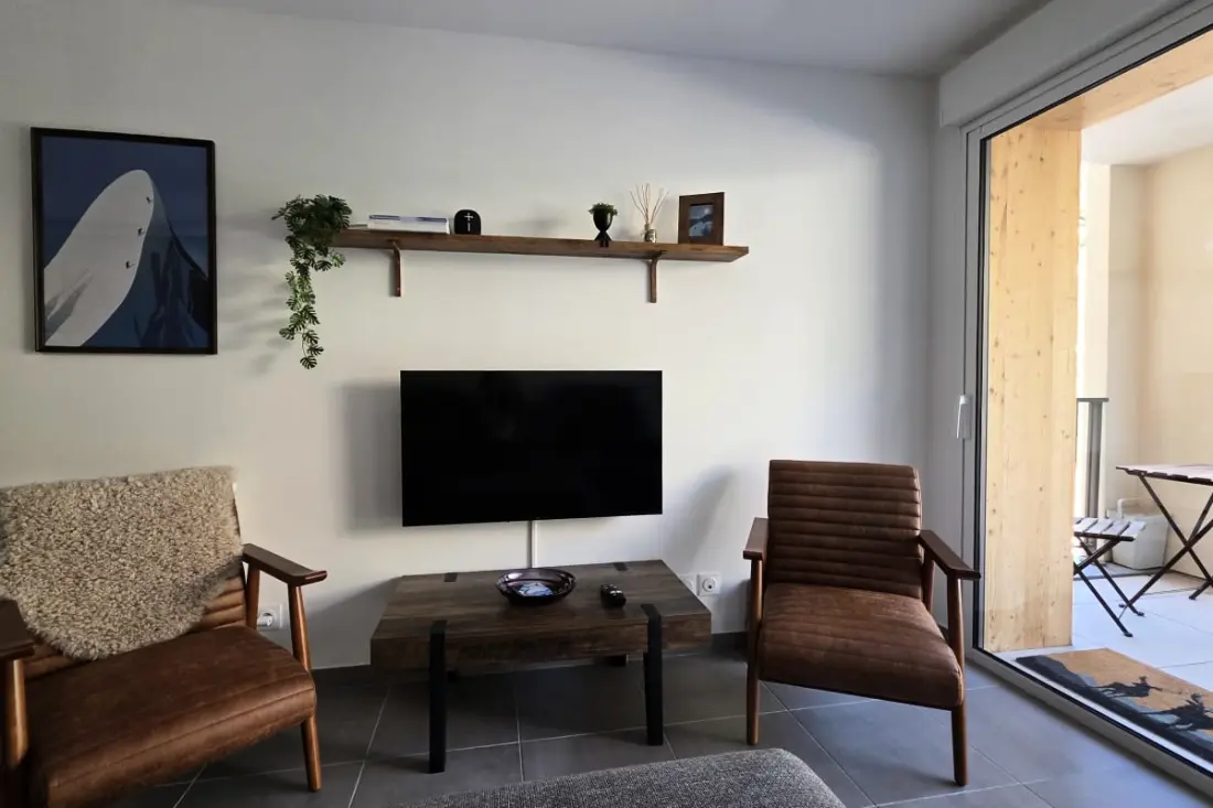Appart Moderne Avec Balcon Et Garage à Briançon