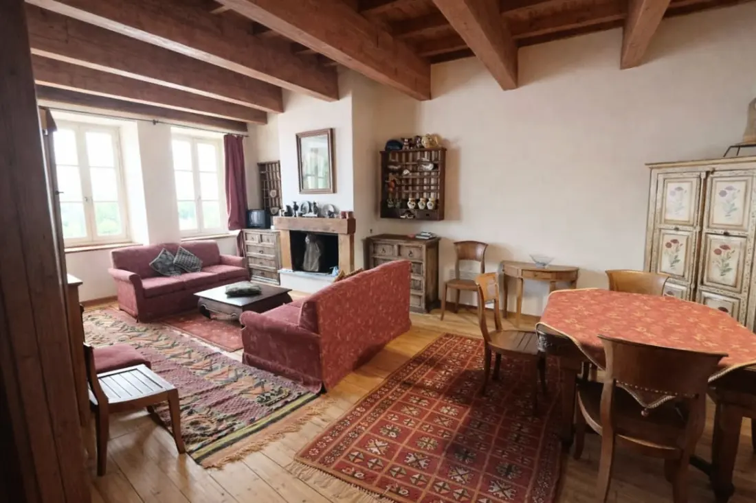 Appartement Avec Cheminée Proche De La Cité Vauban