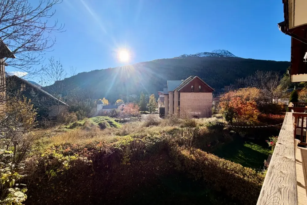 Chalet Charmant Et Lumineux à Briançon