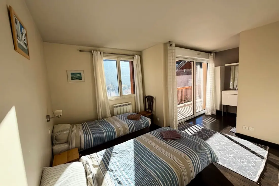 Chalet Charmant Et Lumineux à Briançon