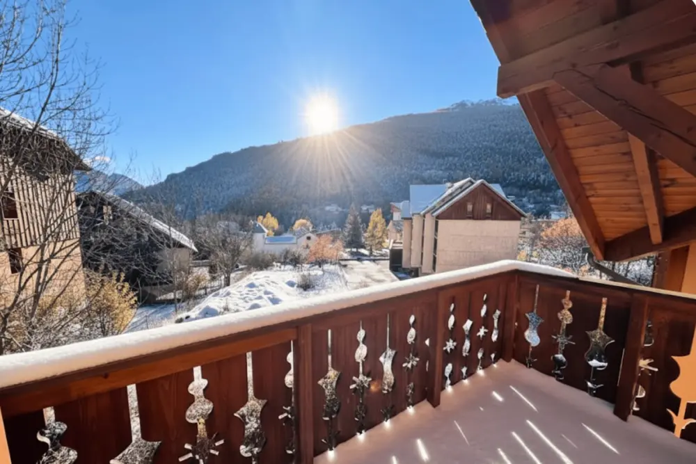 Chalet Charmant Et Lumineux à Briançon