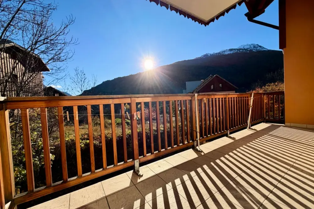 Chalet Charmant Et Lumineux à Briançon