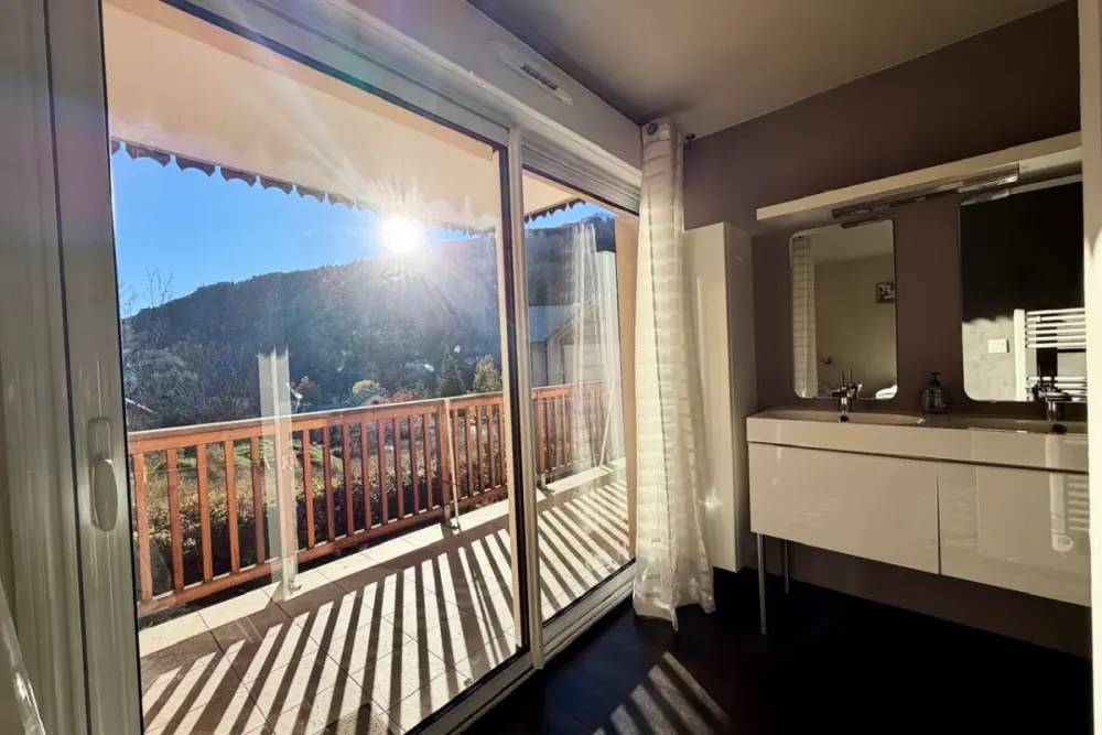 Chalet Charmant Et Lumineux à Briançon