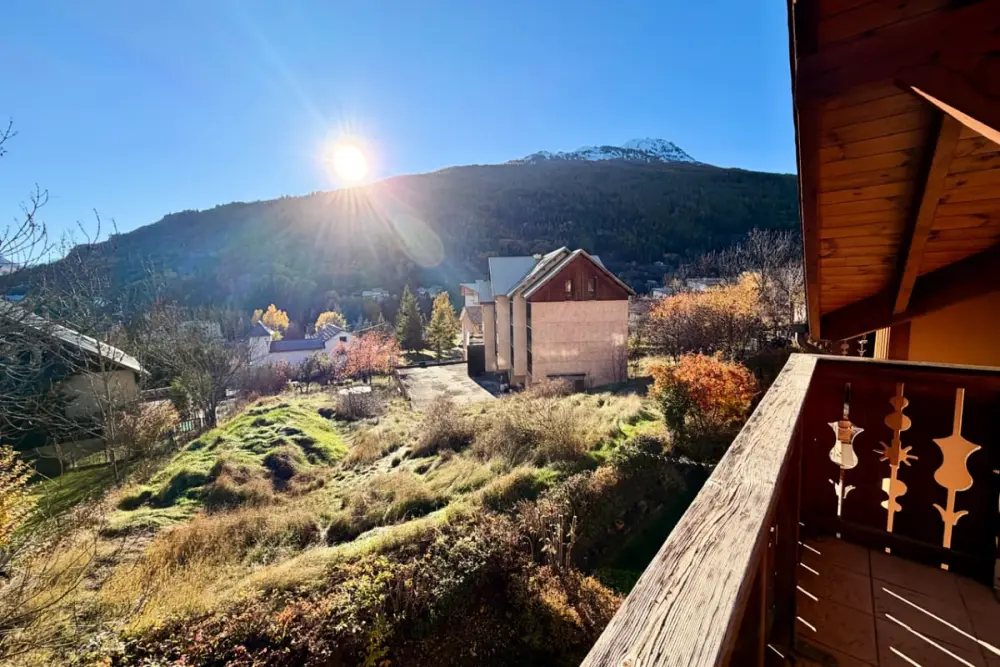 Chalet Charmant Et Lumineux à Briançon