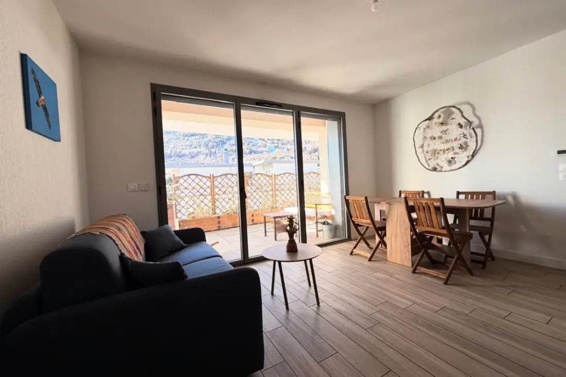 Appartement Lumineux Au Cœur De Briançon