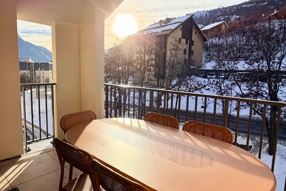 Appartement Neuf Avec Vue Sur Les Montagnes