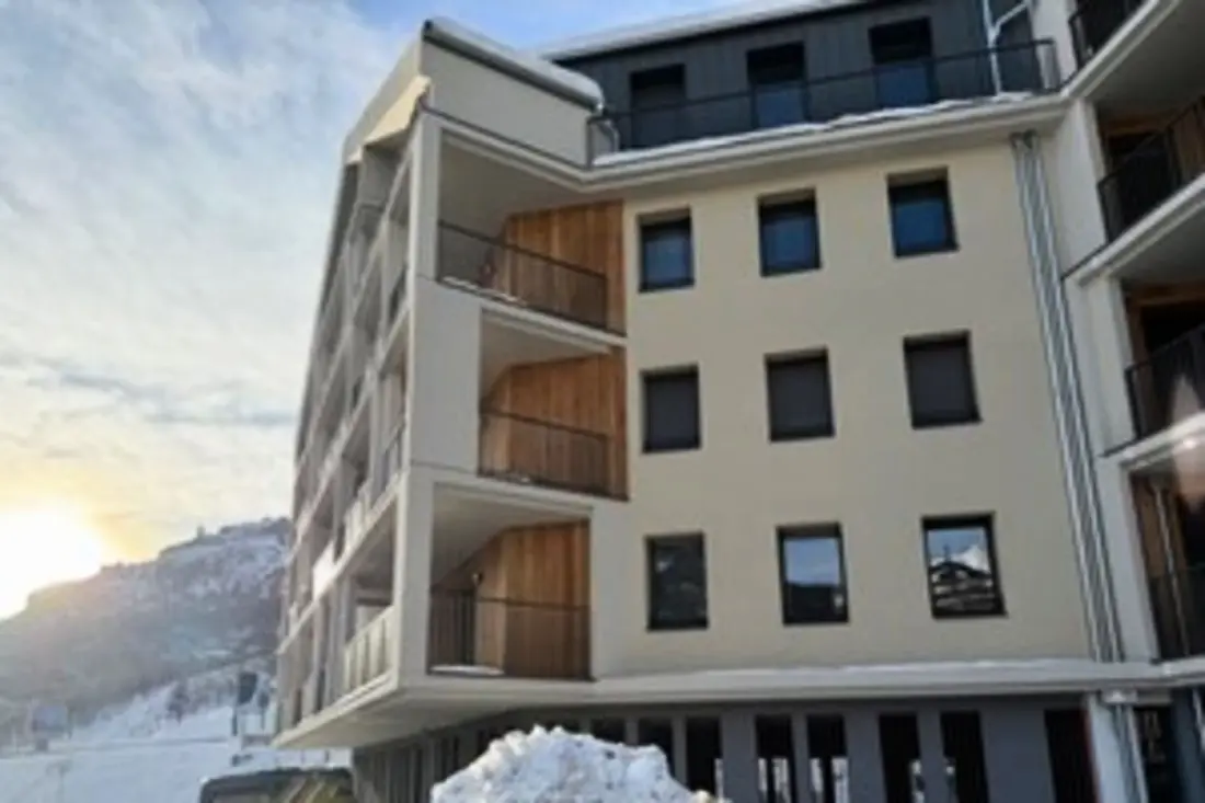 Appartement Neuf Avec Vue Sur Les Montagnes