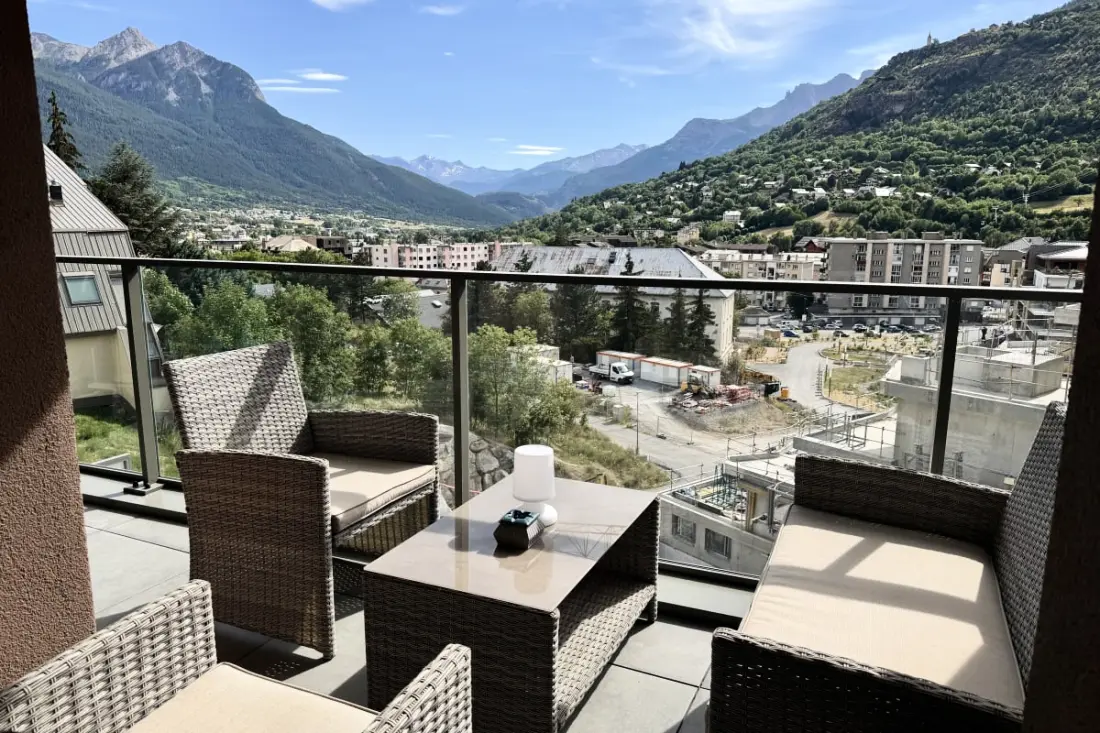 Appartement Neuf Et Calme Proche Du Centre-ville