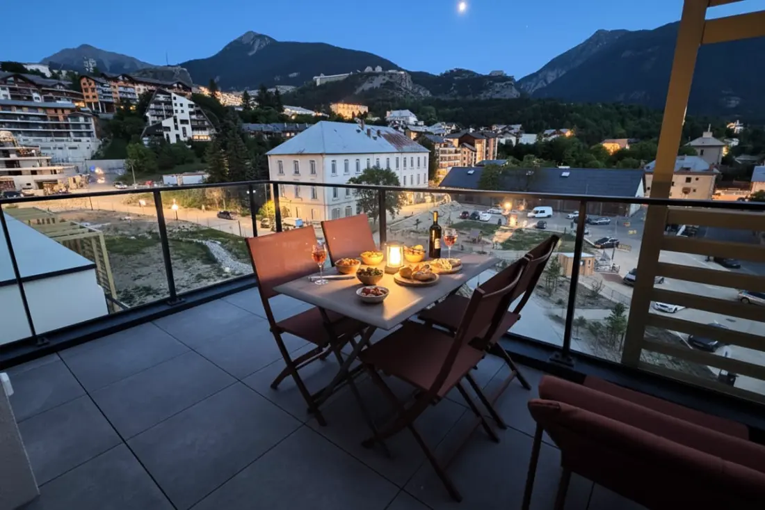Appartement Neuf Lumineux Avec Terrasse Plein Sud