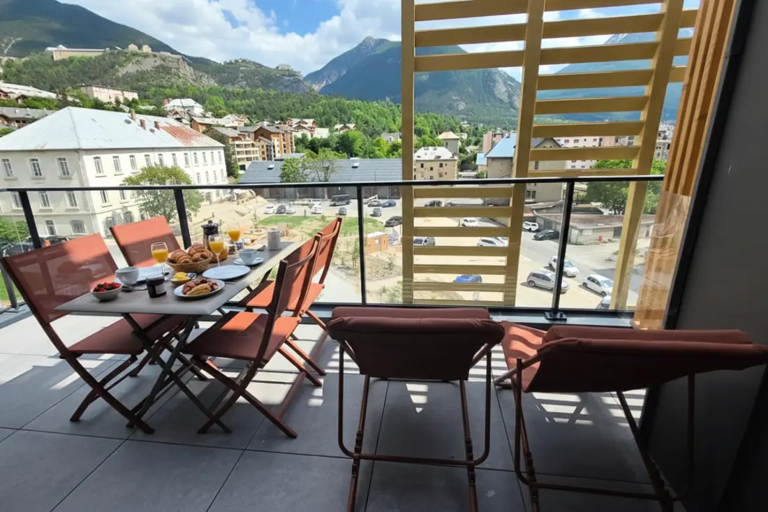 Appartement Neuf Lumineux Avec Terrasse Plein Sud