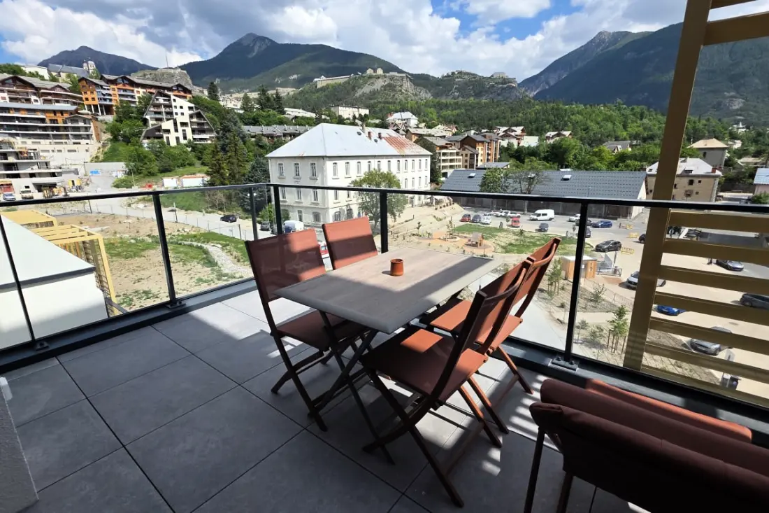 Appartement Neuf Lumineux Avec Terrasse Plein Sud