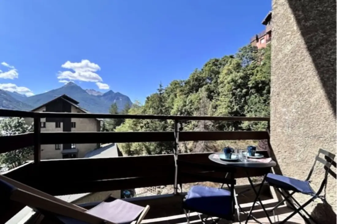 Appartement Spacieux à Briançon Pour 10 Personnes