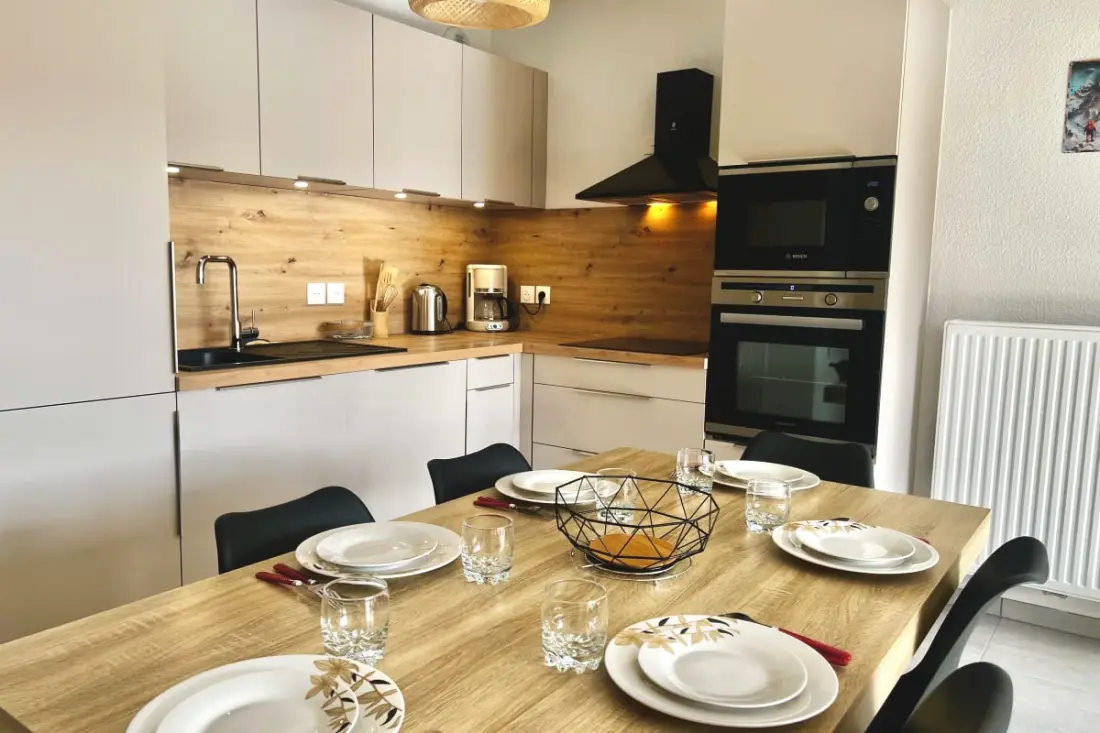 Appartement T3 Avec Balcon à Briançon