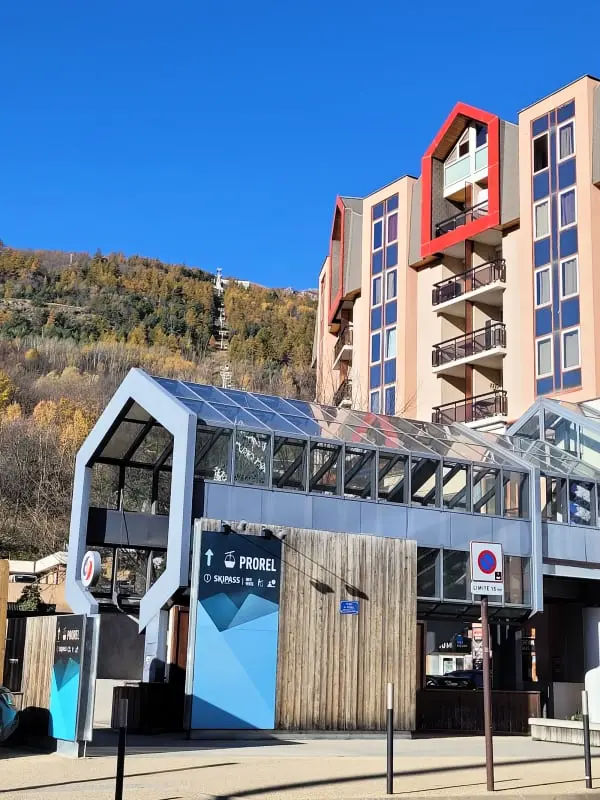 Appt Neuf Au Pied Des Pistes Avec Parking Privé