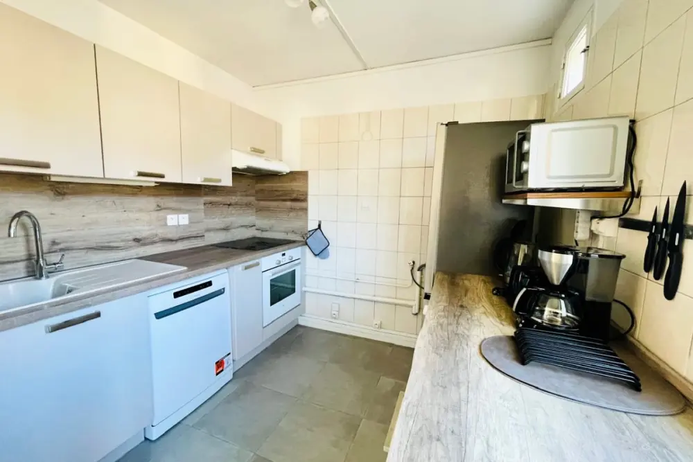 Charmant T3 Avec Balcon Au Coeur De Briançon