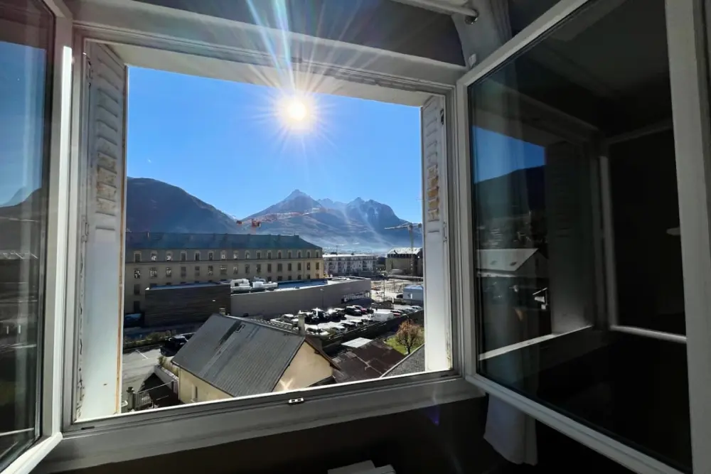 Charmant T3 Avec Balcon Au Coeur De Briançon