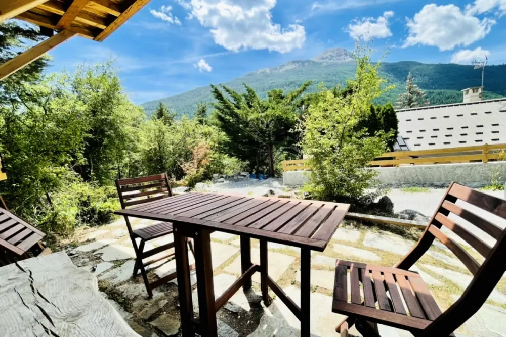 Gîte Studio Avec Terrasse Proche De La Ville !