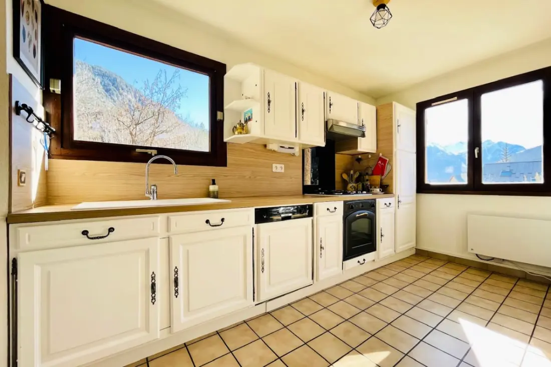 Jolie Maison F4 Avec Loggia à Briançon