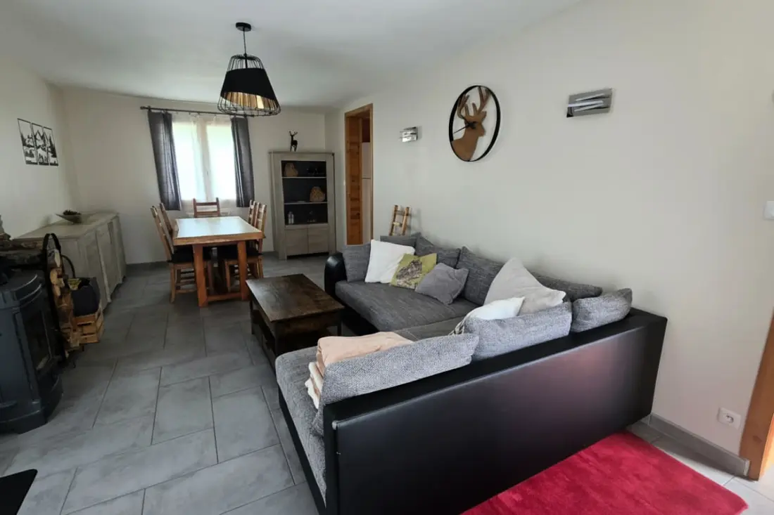 Maison De 83 M² Située à Cervières