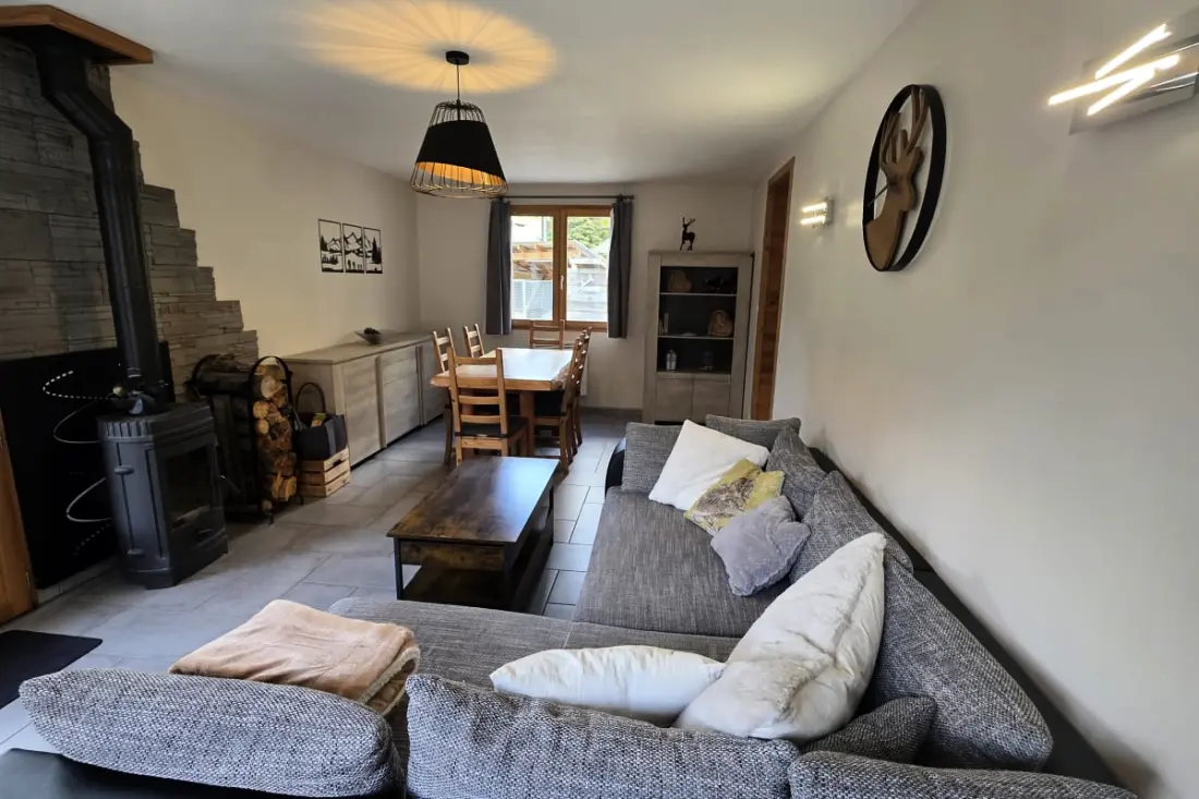 Maison De 83 M² Située à Cervières