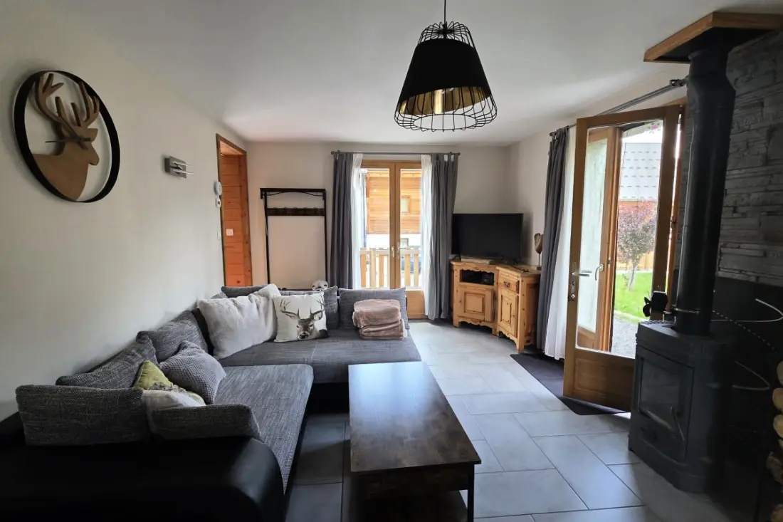 Maison De 83 M² Située à Cervières
