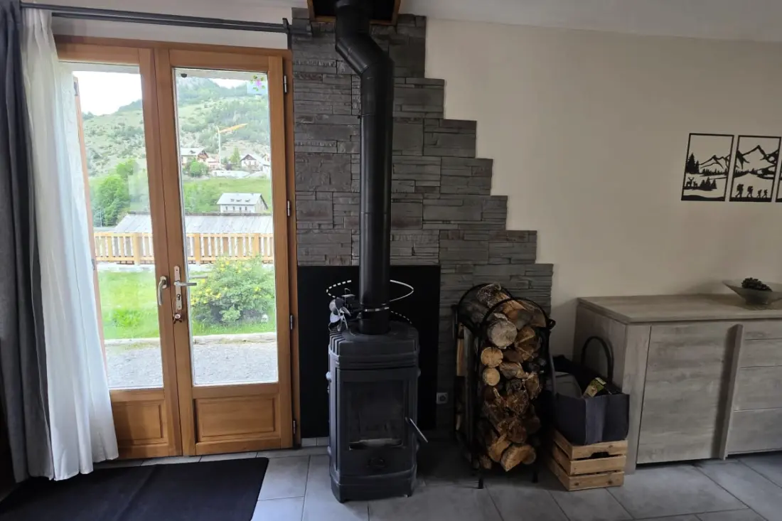 Maison De 83 M² Située à Cervières