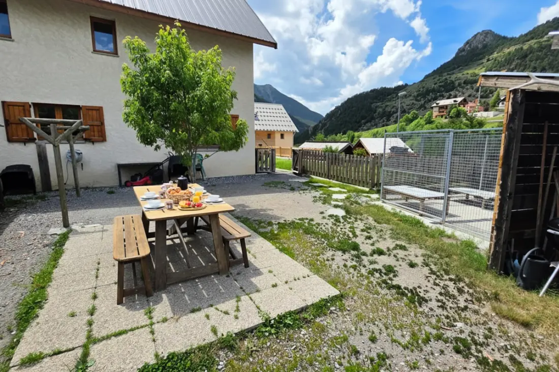 Maison De 83 M² Située à Cervières