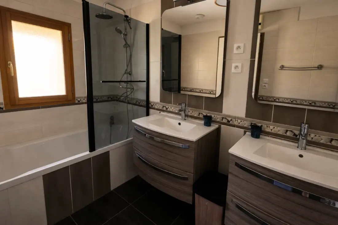 Maison De 83 M² Située à Cervières