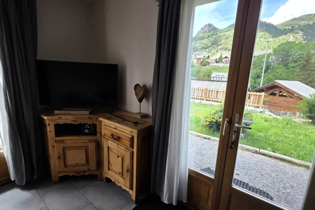 Maison De 83 M² Située à Cervières