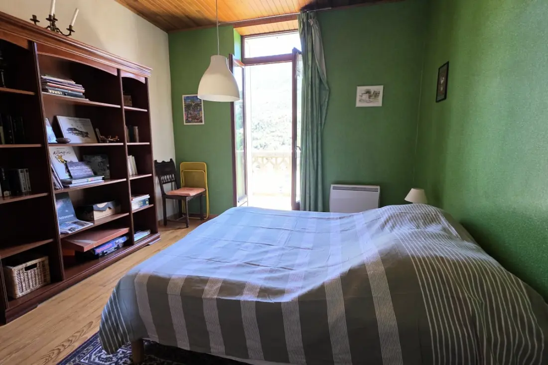Spacieux 90 M² à Briançon Avec Balcon &amp; Parking
