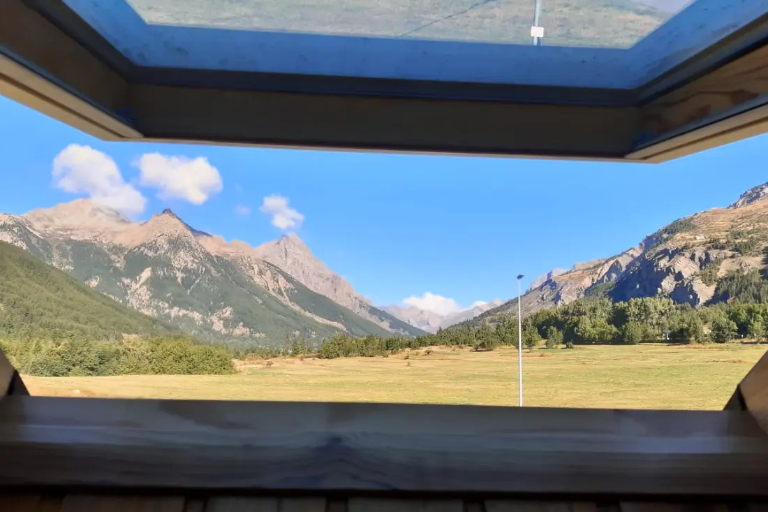 Appt Familial Face Aux Grands Bains Avec Balcon