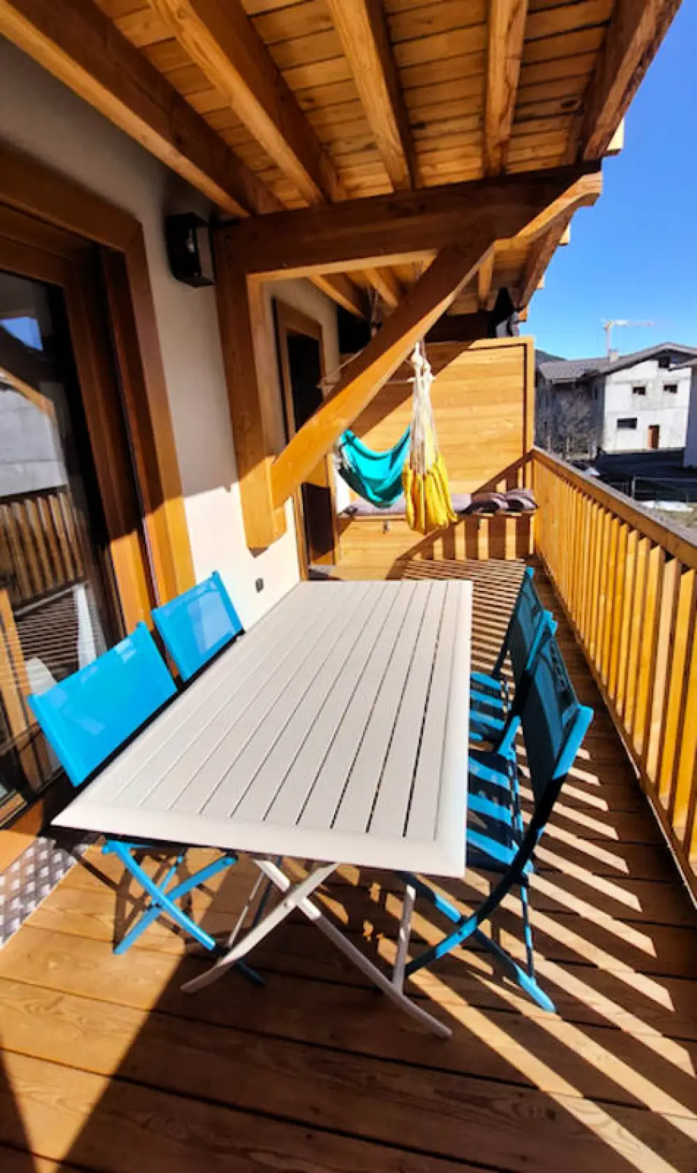 Grand T2 Récent Avec Terrasse : Le Dahu Perché