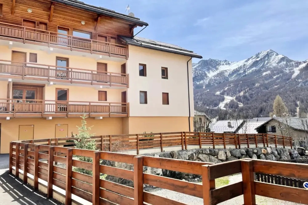 Balcon & Calme Face Aux Cimes
