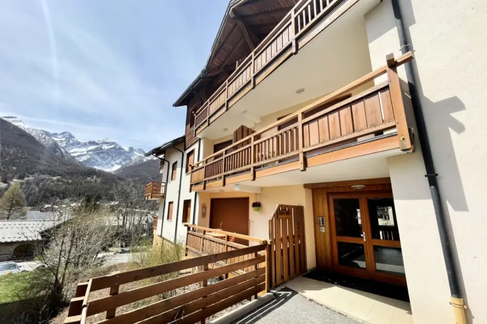 Balcon & Calme Face Aux Cimes