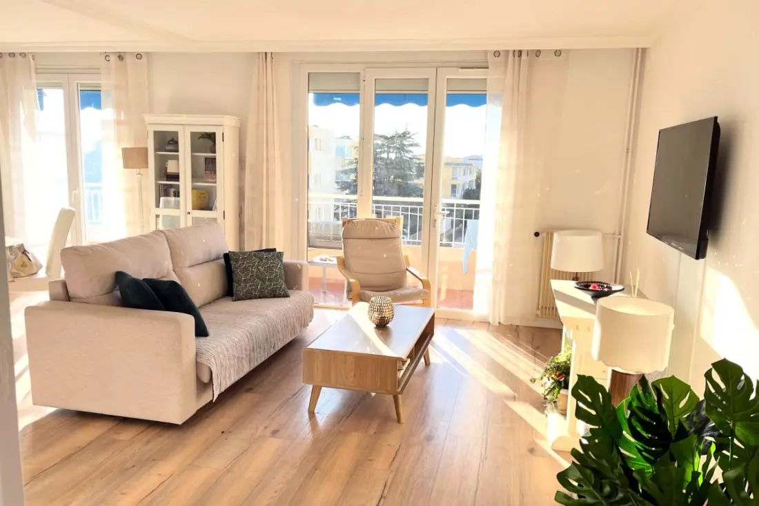 Appartement T3 Avec Balcon Proche De La Mer
