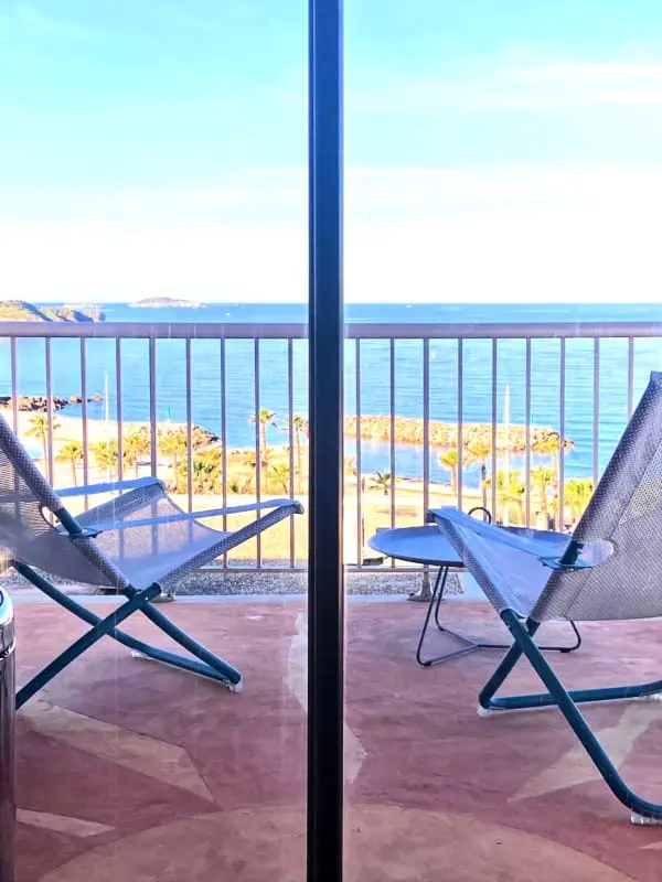Lumineuse Escale Avec Terrasse Vue Mer
