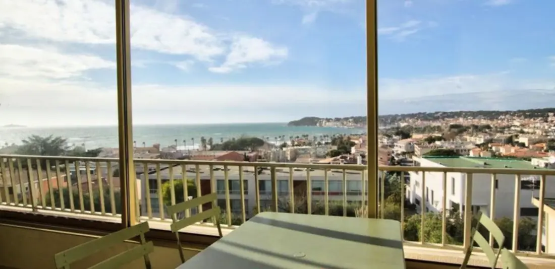 Charmant Studio Avec Balcon Vue Mer 180°
