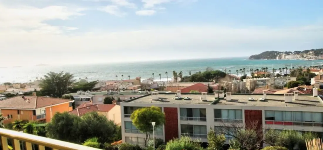 Charmant Studio Avec Balcon Vue Mer 180°