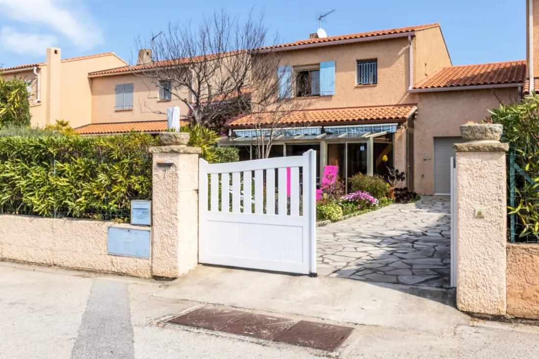 Duplex Proche Plage Jardin, Clim, Wifi